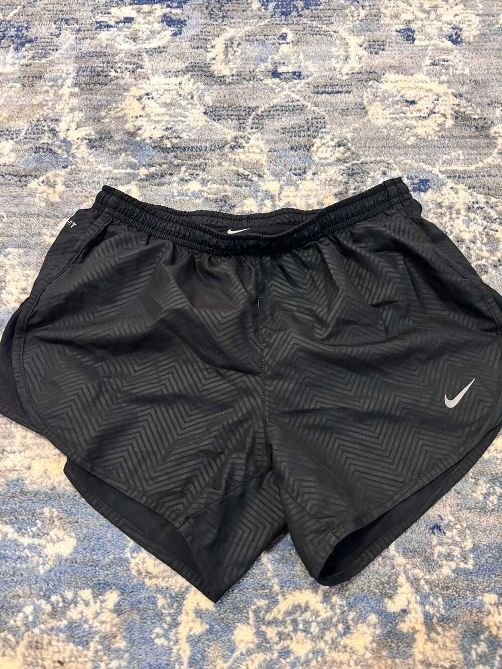 Nike Tempo Embossed Dri-Fit Running Shorts XS Black